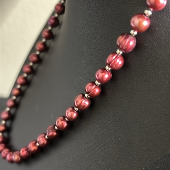 Marked 925 Clasp Sterling Silver Glass Pearl Maroon Beaded Necklace - Picture 3 of 7